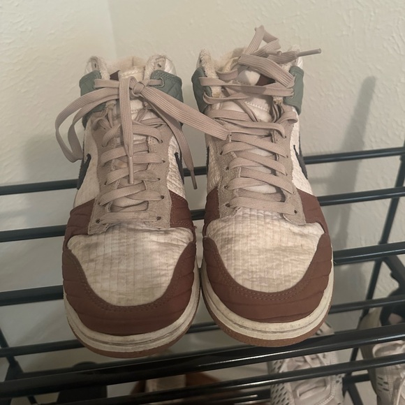 Women’s Nike LX Next nature toasty dunks - Picture 5 of 7